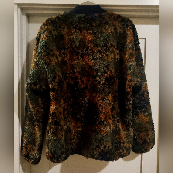 Levi's Camo Quarter Zip Pullover - Picture 2 of 11